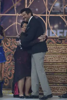 Bharti Singh hugs Anil Kapoor at Jhalak Dikhhlaa Jaa Grand Finale