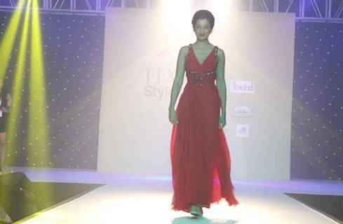 Mugdha Godse walks the ramp at Femina Style Diva 2014 Curtain Raiser