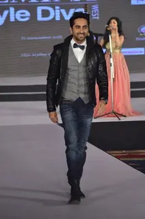 Ayushmann Khurrana walks the ramp at the Femina Style Diva 2014 Finals