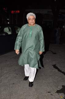 Javed Akhtar poses for the media at the Completion Bash of Dil Dhadakne Do