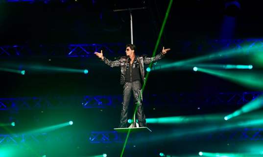 Shah Rukh Khan performs at Slam Tour in Washington