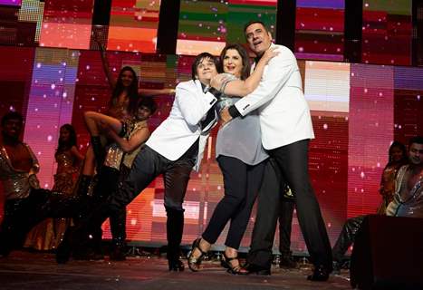 Vivaan Shah performs with Farah Khan and Boman Irani at Slam Tour in Washington