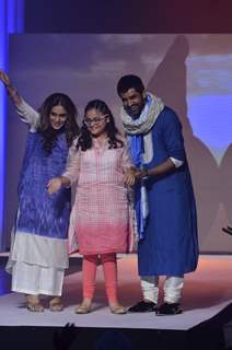 Poonam Narula and Manish Goel walk the Ramp for S.P.J Sadhana School's Fund Raiser Event