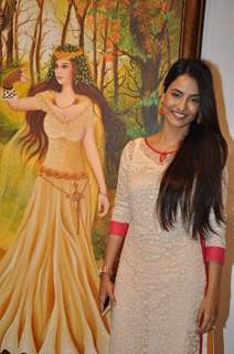 Twinkle Bajpai at the Inaugration of Dr. Seema Chaudhary and Nitin Chaudhary's art show