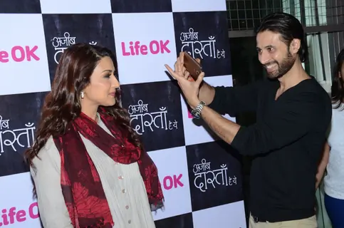 Apurva Agnihotri has all the reasons to smile while clicking a picture for Sonali Bendre