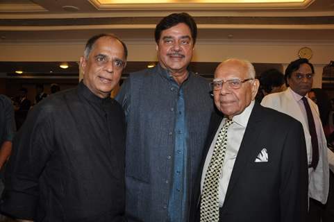 Pahlaj Nihalani poses with Shatrughan Sinha at the bash