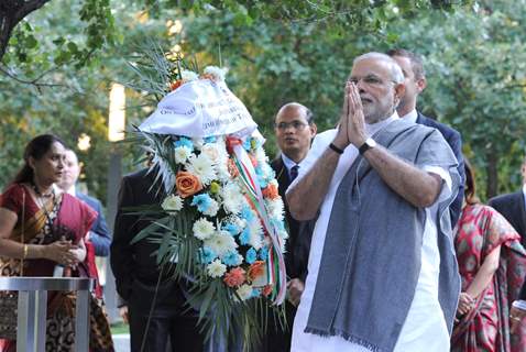 Narendra Modi greets the people at the United States of America