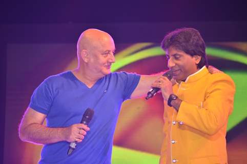 Anupam Kher and Raju Shrivastav at the Music Launch of Ekkees Toppon Ki Salaami