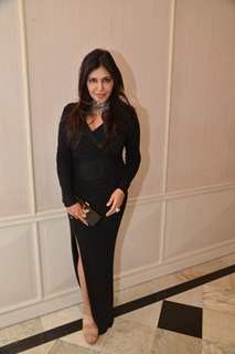 Nisha Jamwal poses for the media at Sahachari Foundations Show for Tarun Tahiliani