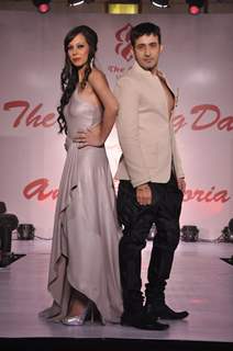 Harmeet Singh walks the ramp with wife at the Wedding Show by Amy Billiomoria