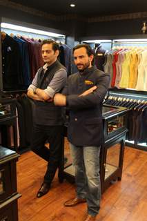 Saif Ali Khan poses with Raghavendra Rathore at his New Men's Jewellery Store