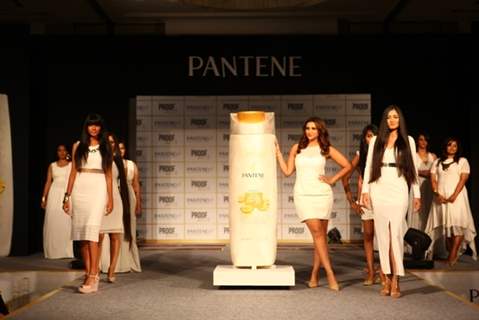 Parineeti Chopra poses at the ramp of Pantene Proof Walk Event