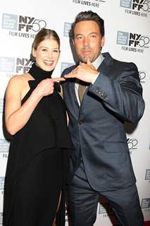 Rosamund Pike and Ben Affleck at the red carpet for GONE GIRL Premier