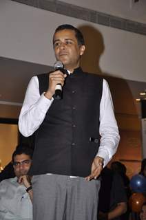 Chetan Bhagat addressing the audience at the Book Launch of Half Girlfriend