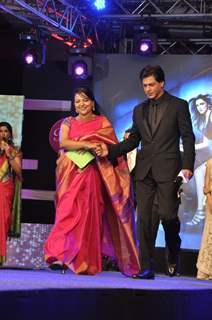 Shah Rukh Khan walks the ramp at the Palam Silks, Happy New Year Event