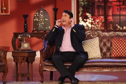 Randhir Kapoor performs on Comedy Nights with Kapil