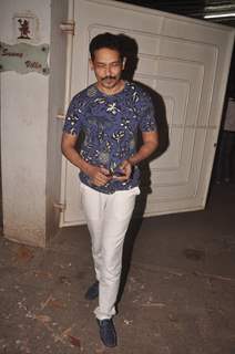 Atul Kulkarni poses for the media at the Special Screening of Sonali Cable