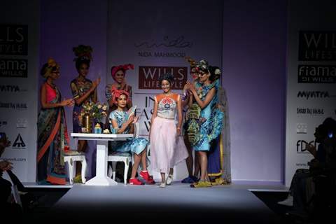 Nida Mahmood's show at the Grand Finale of Wills Lifestyle India Fashion Week