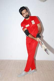 Avinash Sachdev poses at the Shoot for the New Season of Box Cricket League