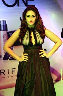 Huma Qureshi at A Panel Discussion by Oriflame