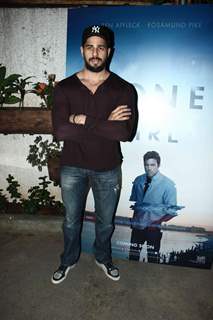 Sidharth Malhotra poses for the media at the Special Screening of Ben Affleck's Gone Girl