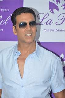 Akshay Kumar snapped at Dr. Trasi's La Piel Clinic's inauguration