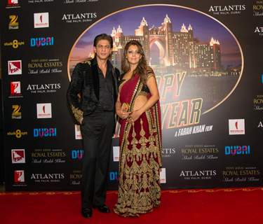 Shahrukh Khan & Gauri Khan at the World Premiere of Happy New Year in Dubai