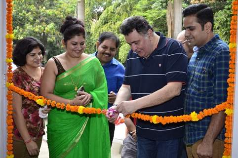 Rishi Kapoor inaugurates the Special Art Show Preview