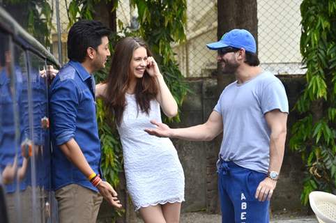 Riteish Deshmukh, Kalki Koechlin and Saif Ali Khan snapped enjoying their time at Mehboob Studios