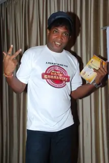 Sunil Pal poses for the media at Mohit Chauhan's Song Launch