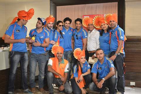 Grand launch soiree of Pune Anmol Ratn for Box Cricket League
