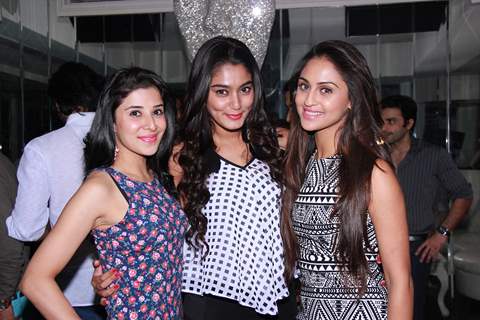Muskan Arora, Sana Khan and Krystle D'souza snapped at Team Mumbai Warrior's Surprise Bash