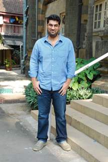 Kunaal Roy Kapur poses for the media at Cerafest