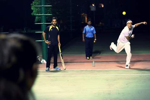 Sumeet Sachdev snapped practicing for Box Cricket League