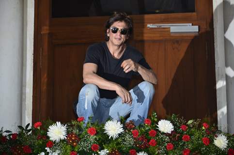 King Khan Celebrates his Birthday with Media