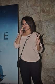 Sonakshi Sinha poses for the media at the Screening of Gone Girl