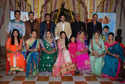 Maheshwari Family in Tum Aise Hi Rehna