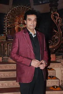 Dheeraj Kumar poses for the media at the Launch of Singhasan Battisi