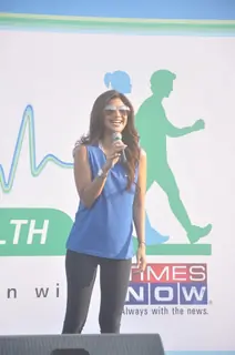 Shilpa Shetty addressing the crowd at Max Bupa Walk For Health