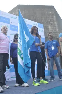 Shilpa Shetty was snapped cheering at Max Bupa Walk For Health