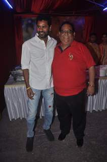 Prabhu Deva poses with Satish Kaushik at the Trailer Launch of Tevar