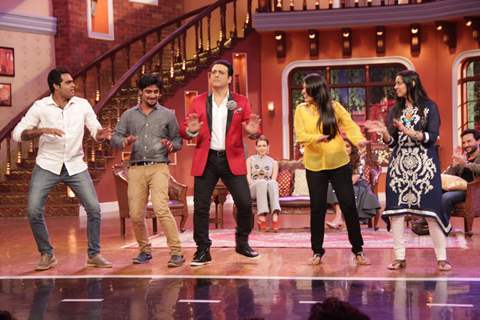 Govinda shakes a leg with his fans at the Promotions of Happy Ending on Comedy Nights With Kapil