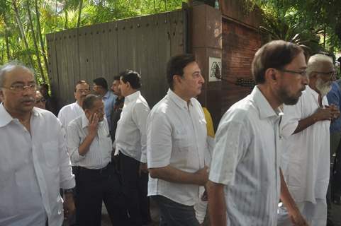 Anang Desai snapped at Ravi Chopra's Funeral