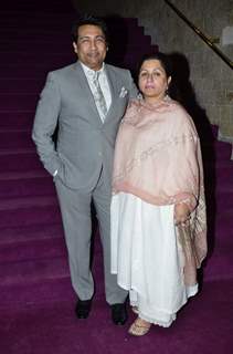 Shekhar Suman poses with wife at the Positive Health Awards