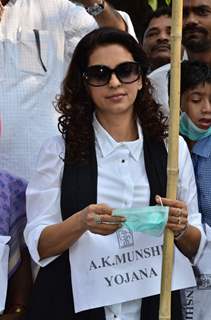 Juhi Chawla was snapped wearing the face mask at Cleanliness Drive