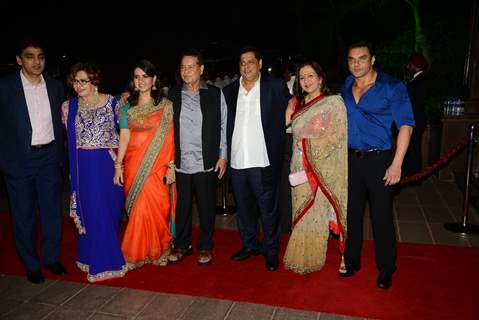 Helen, Shaina NC, Salim Khan, David Dhawan with wife and Sohail Khan at Arpita's Wedding Reception