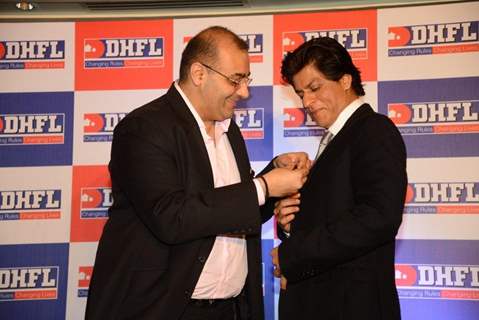 DHFL signs Shah Rukh Khan as Brand Ambassador