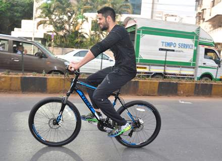 Sidharth Malhotra Cycles at Equal Street