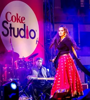 Sona Mohapatra Performs at IIM Bangalore