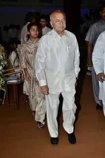 Sushilkumar Shinde was snapped at Murli Deora's Prayer Meet